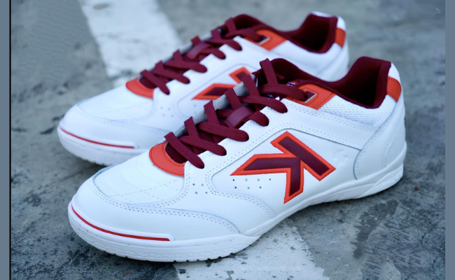 Kelme precision elite.png