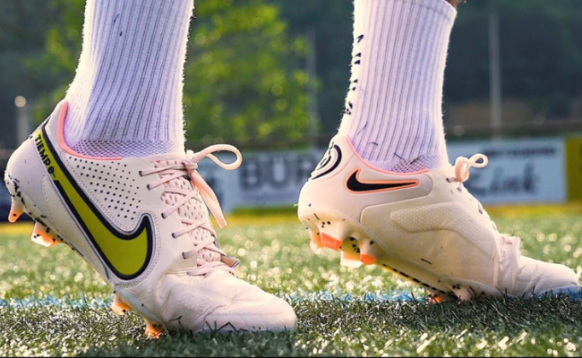 Nike Tiempo Legend IX Elite.png